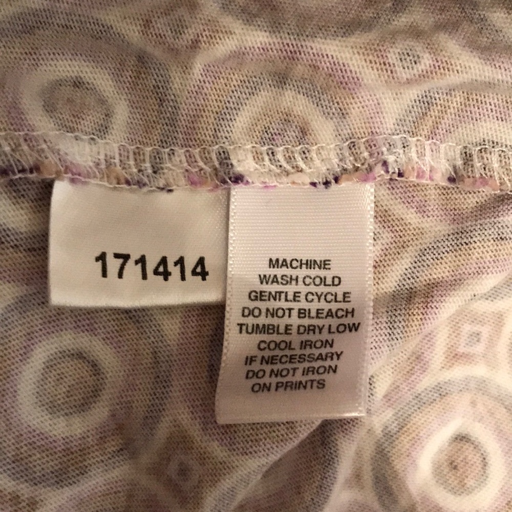 Ann Taylor blouse😍❤️ - Picture 6 of 6
